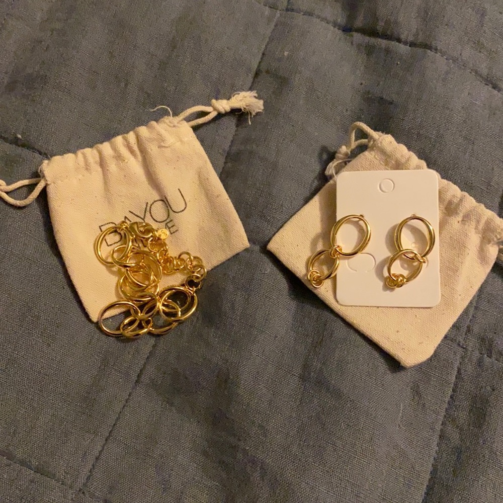 Bayou with love link earrings and bracelet set never worn